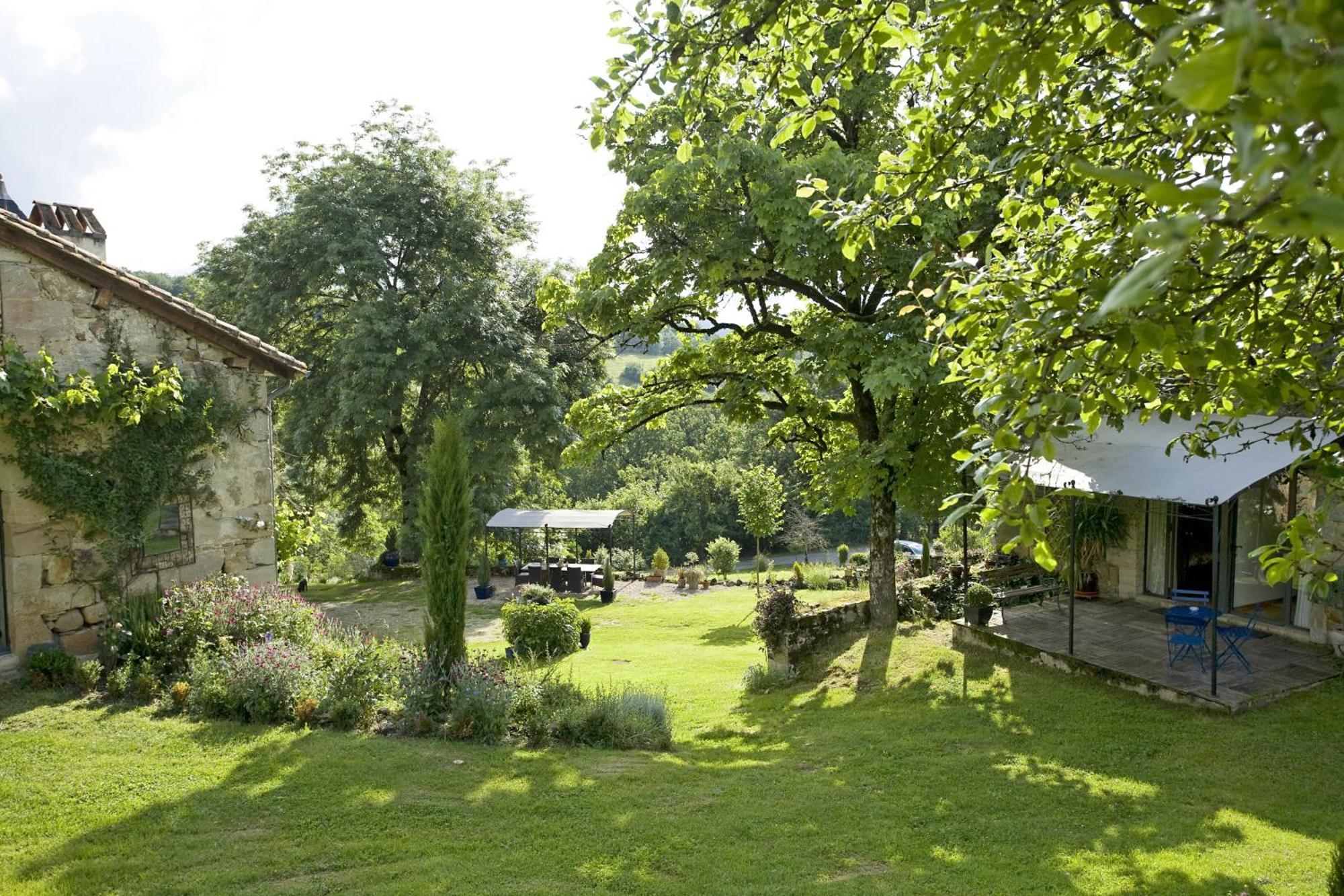 Domaine De La Piale Acomodação com café da manhã Fons  Exterior foto