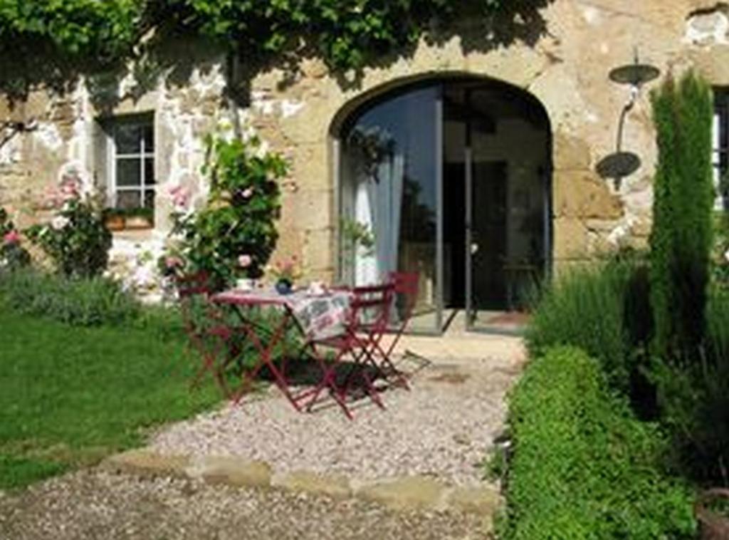 Domaine De La Piale Acomodação com café da manhã Fons  Quarto foto